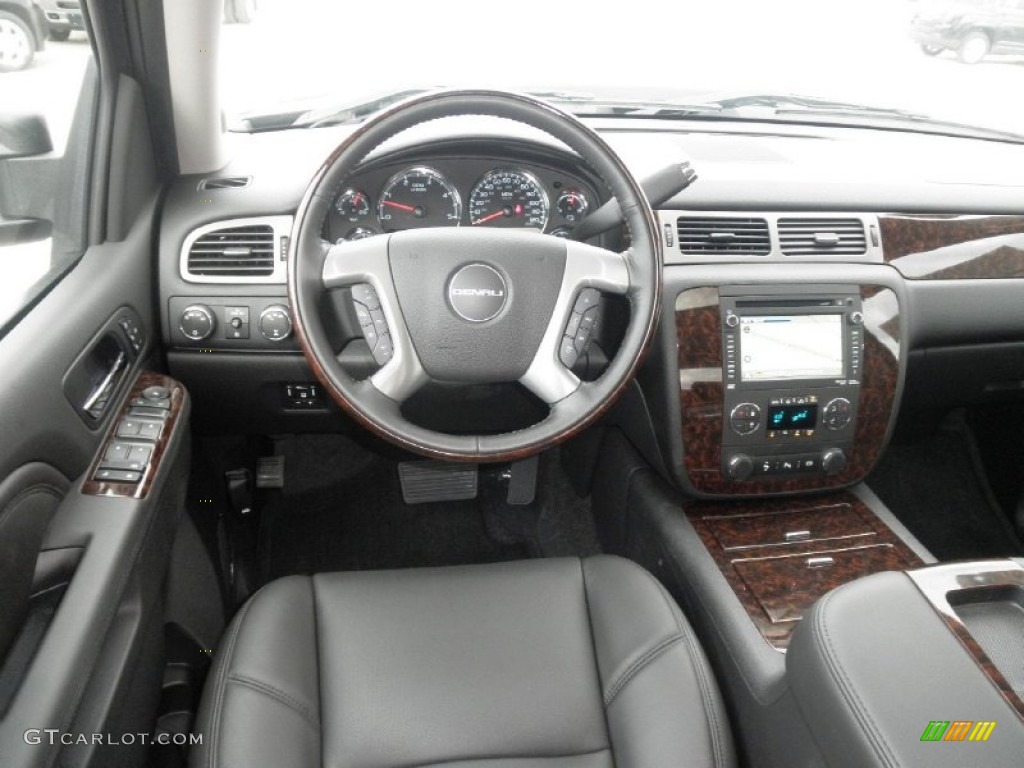 2014 GMC Sierra 3500HD Denali Crew Cab 4x4 Dually Dashboard Photos