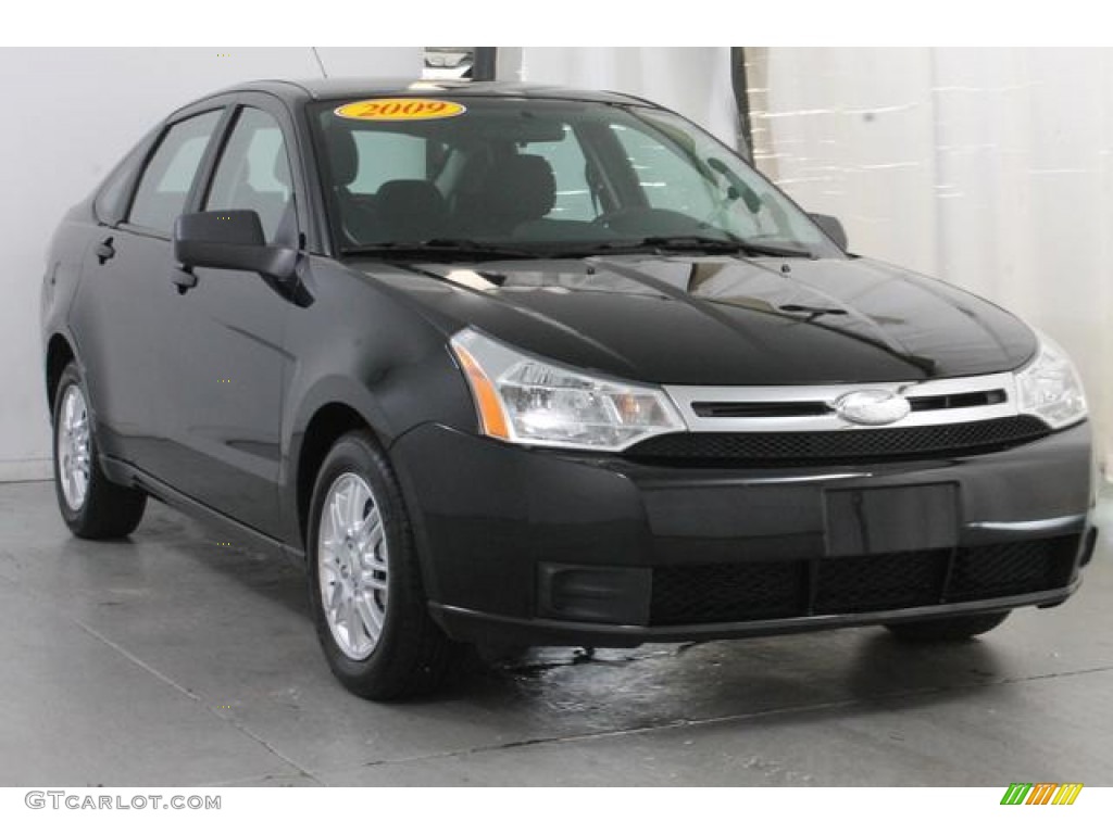 2009 Focus SE Sedan - Ebony Black / Charcoal Black photo #4