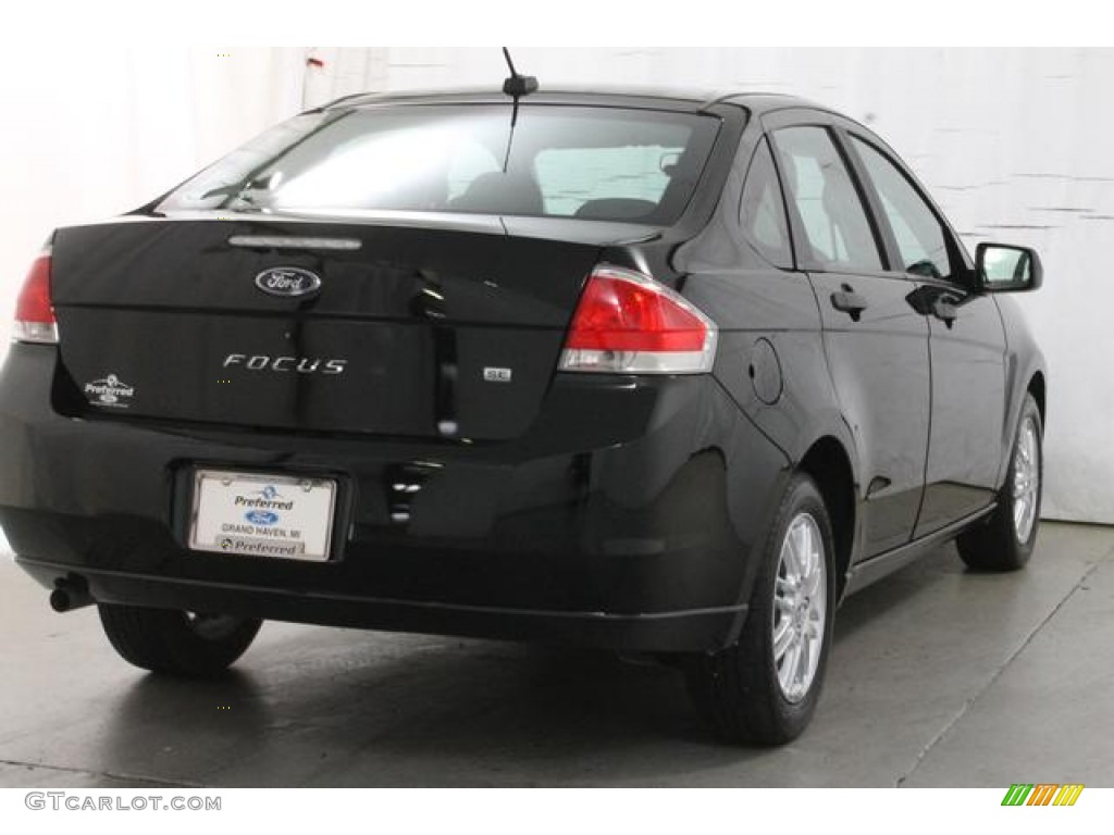 2009 Focus SE Sedan - Ebony Black / Charcoal Black photo #7
