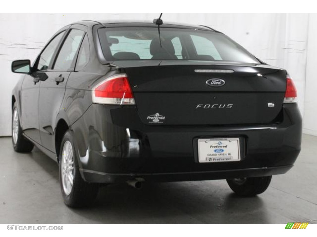 2009 Focus SE Sedan - Ebony Black / Charcoal Black photo #9
