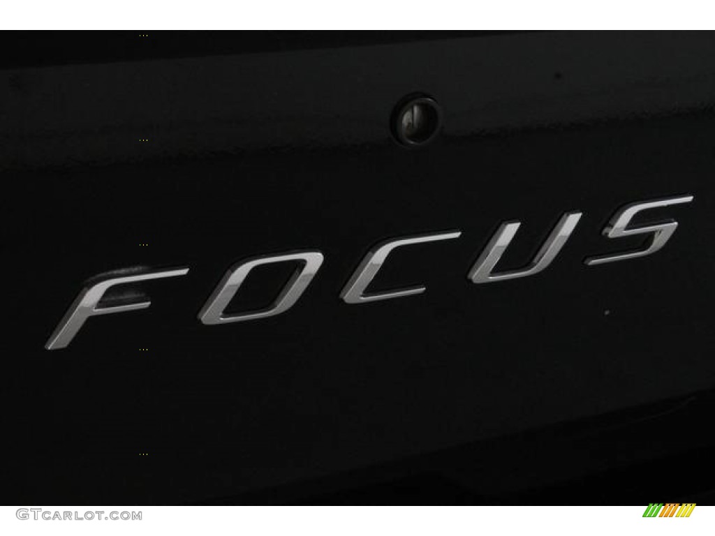 2009 Focus SE Sedan - Ebony Black / Charcoal Black photo #15