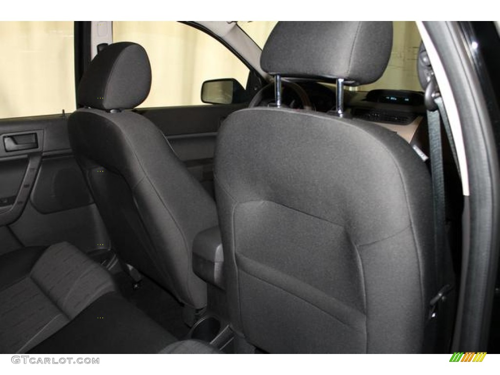 2009 Focus SE Sedan - Ebony Black / Charcoal Black photo #25