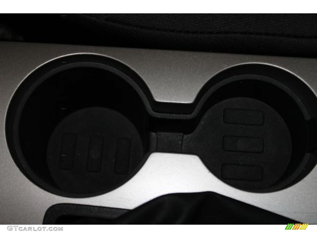 2009 Focus SE Sedan - Ebony Black / Charcoal Black photo #38