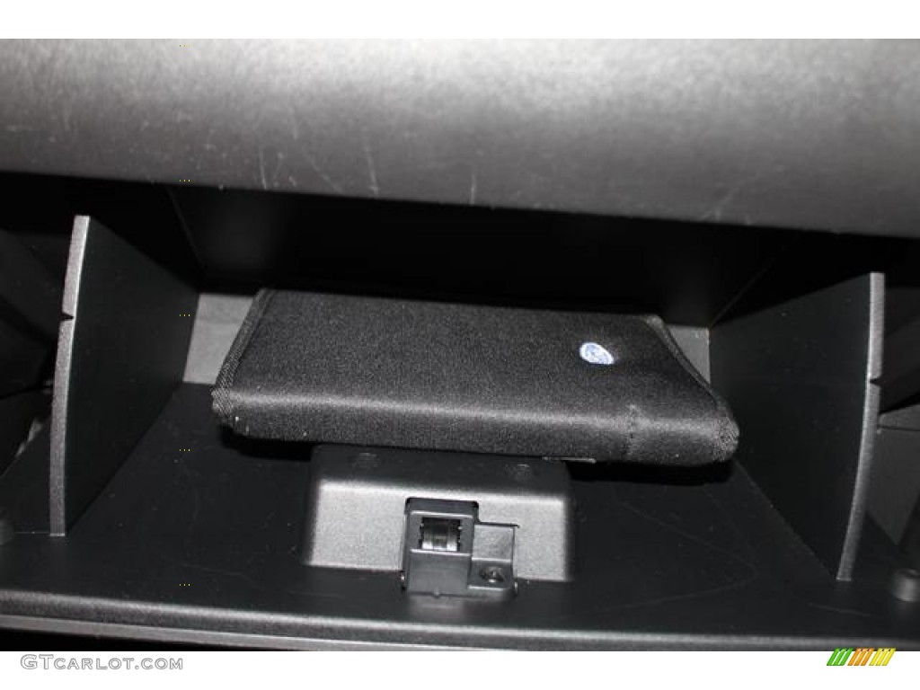 2009 Focus SE Sedan - Ebony Black / Charcoal Black photo #43