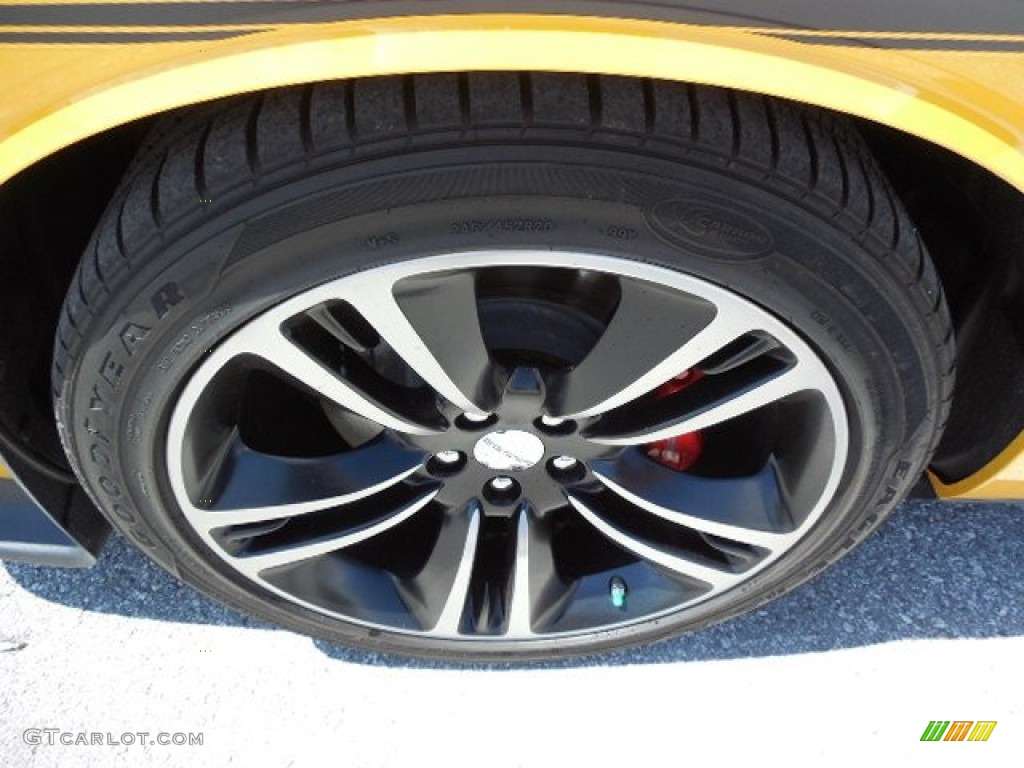 2012 Challenger SRT8 Yellow Jacket - Stinger Yellow / Dark Slate Gray photo #14