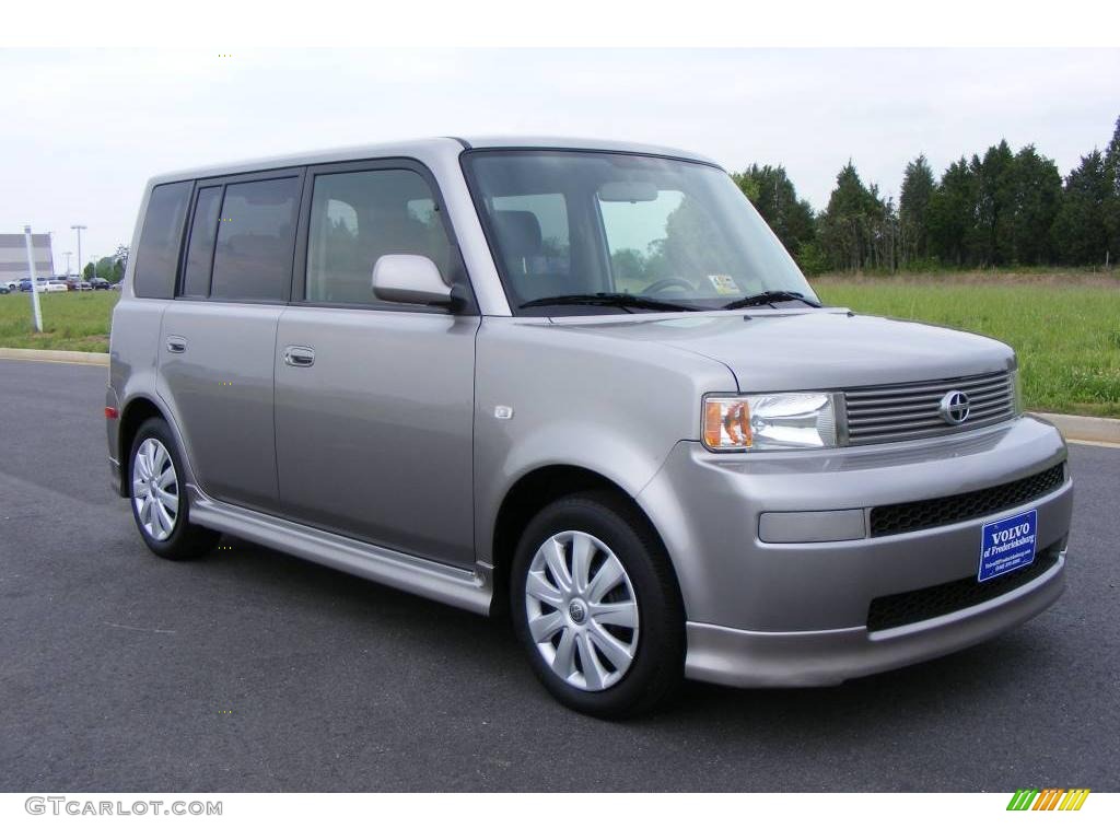 2005 xB  - Thunder Cloud Metallic / Dark Charcoal photo #2