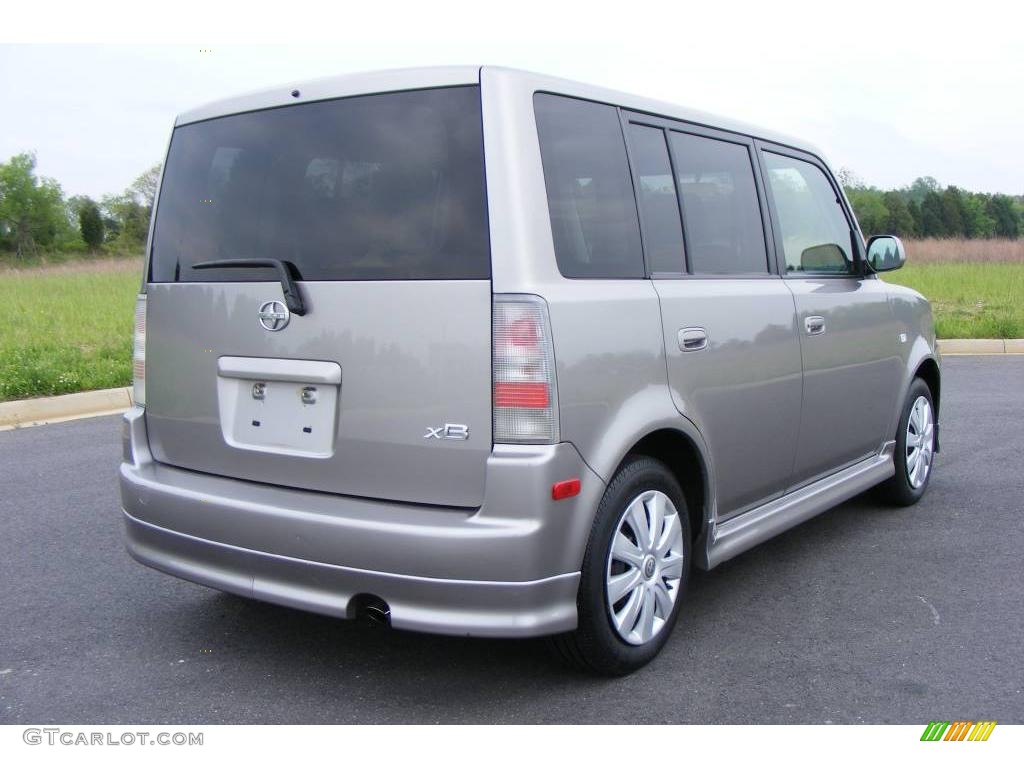 2005 xB  - Thunder Cloud Metallic / Dark Charcoal photo #3