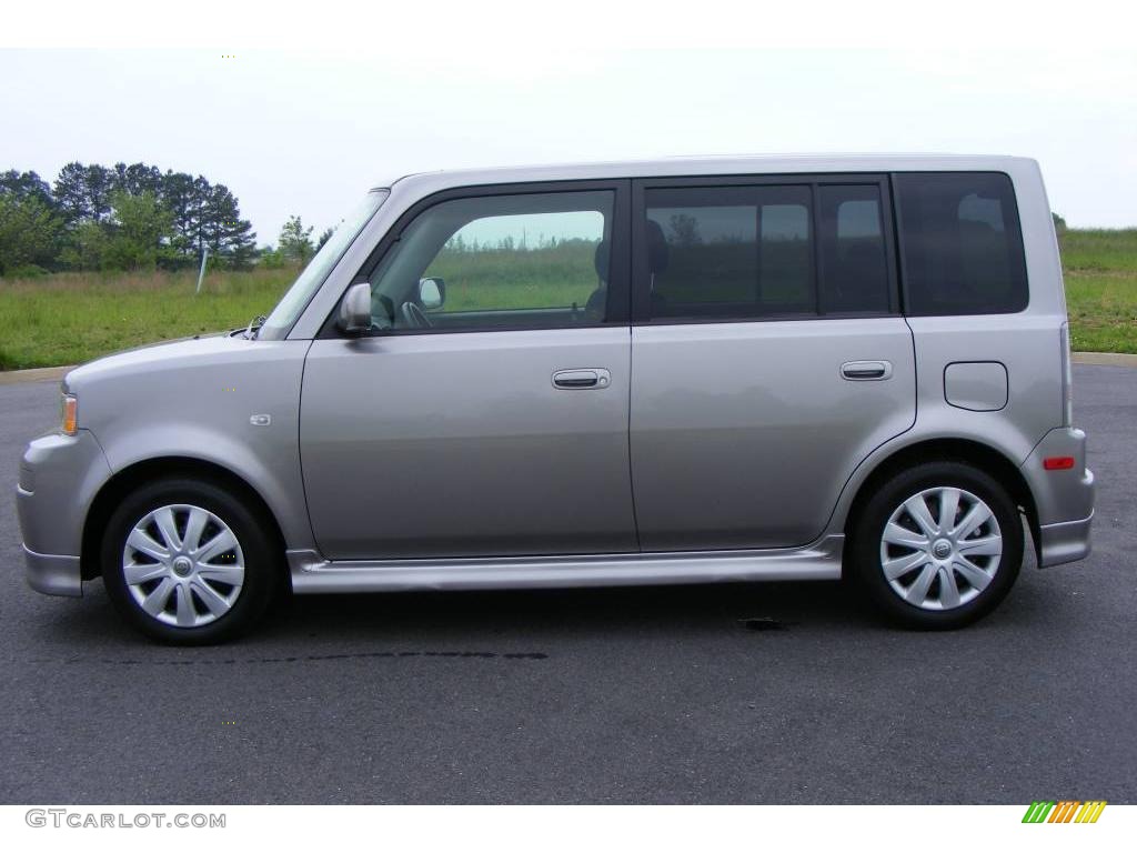 2005 xB  - Thunder Cloud Metallic / Dark Charcoal photo #16