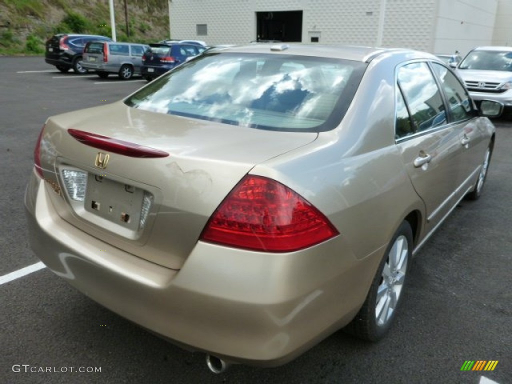 2006 Accord EX-L V6 Sedan - Desert Mist Metallic / Ivory photo #3