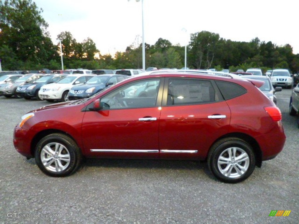 2013 Rogue SV AWD - Cayenne Red / Black photo #4