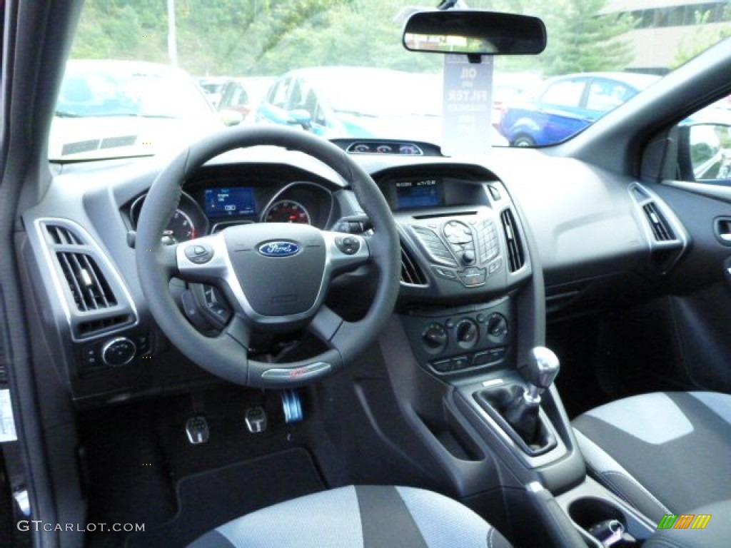 ST Charcoal Black Interior 2014 Ford Focus ST Hatchback Photo #85754214