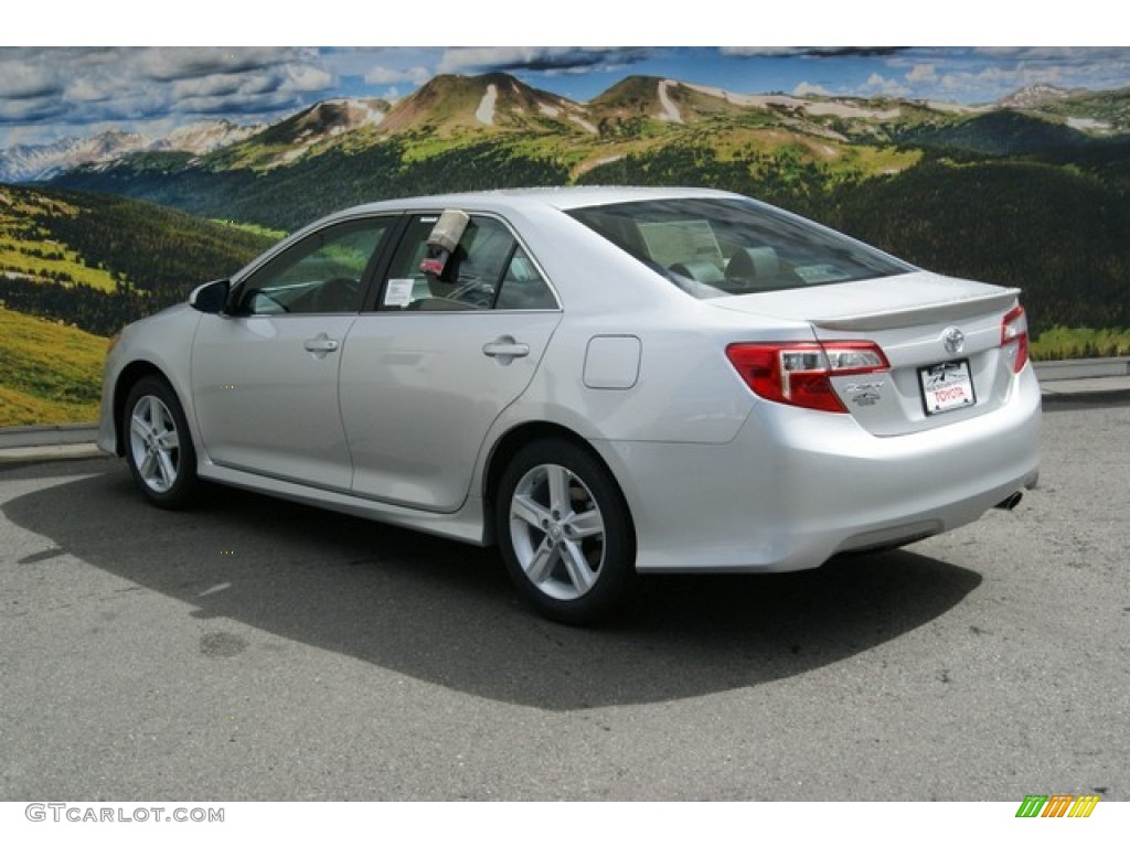 2014 Camry SE - Classic Silver Metallic / Black/Ash photo #3