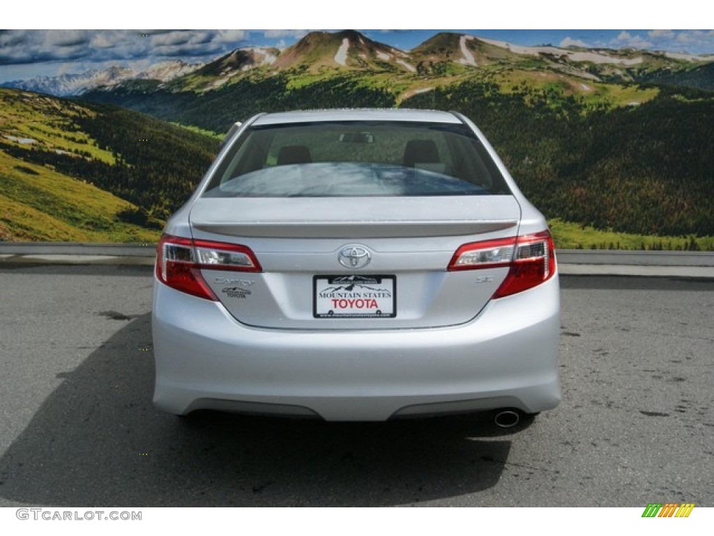 2014 Camry SE - Classic Silver Metallic / Black/Ash photo #4