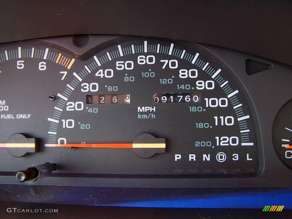 1995 Concorde Sedan - Bright White / Gray photo #7