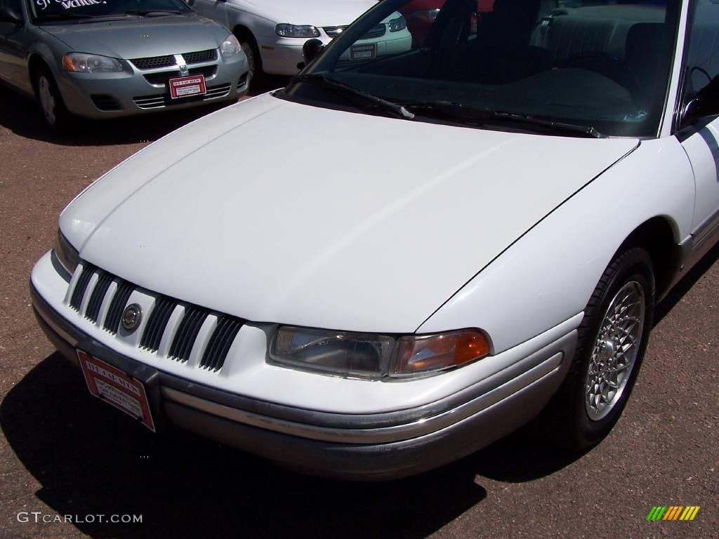 1995 Concorde Sedan - Bright White / Gray photo #12