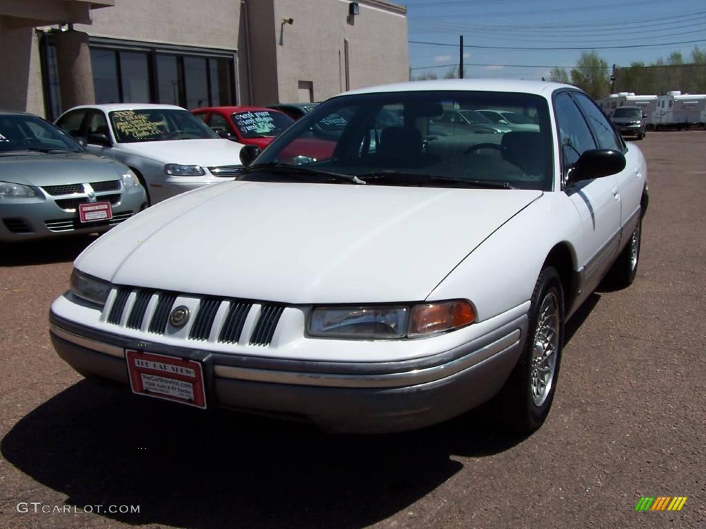 1995 Concorde Sedan - Bright White / Gray photo #17