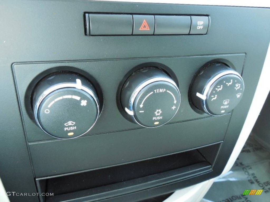 2009 Routan S - Antigua Blue Metallic / Aero Grey photo #22