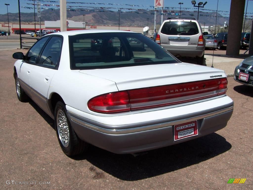 1995 Concorde Sedan - Bright White / Gray photo #20