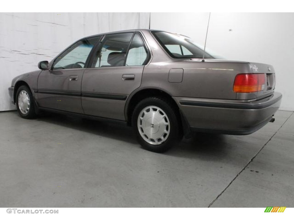 Rosewood Brown Metallic 1993 Honda Accord EX Sedan Exterior Photo #85759983
