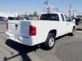 2006 Bright White Dodge Dakota ST Club Cab  photo #2