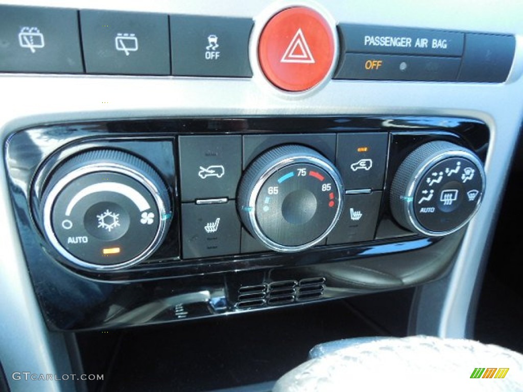 2013 Chevrolet Captiva Sport LTZ Controls Photo #85761087