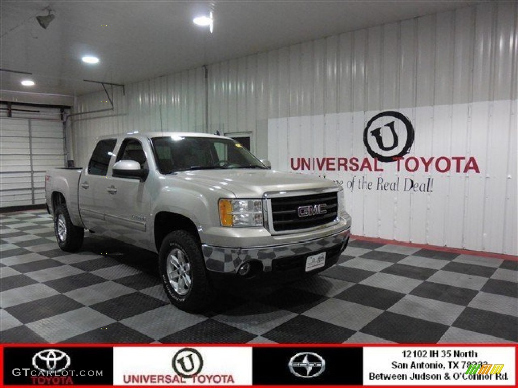 Silver Birch Metallic GMC Sierra 1500