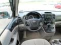 2007 Stardust Silver Hyundai Entourage GLS  photo #15