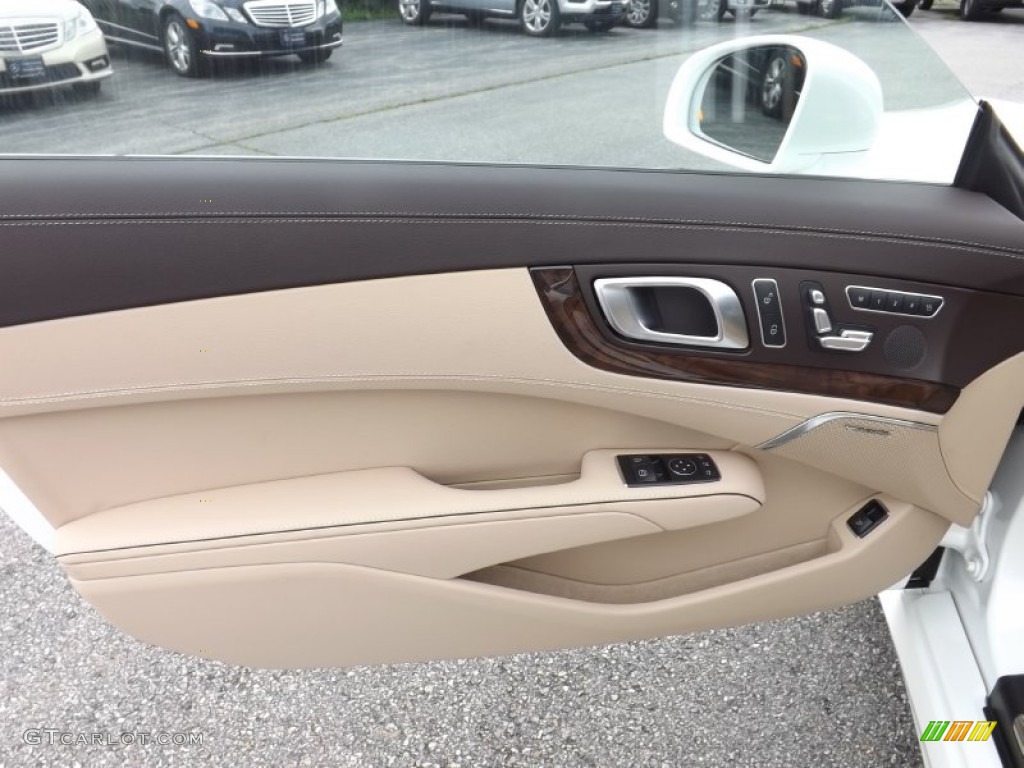 2014 Mercedes-Benz SL 550 Roadster Beige/Brown Door Panel Photo #85766208