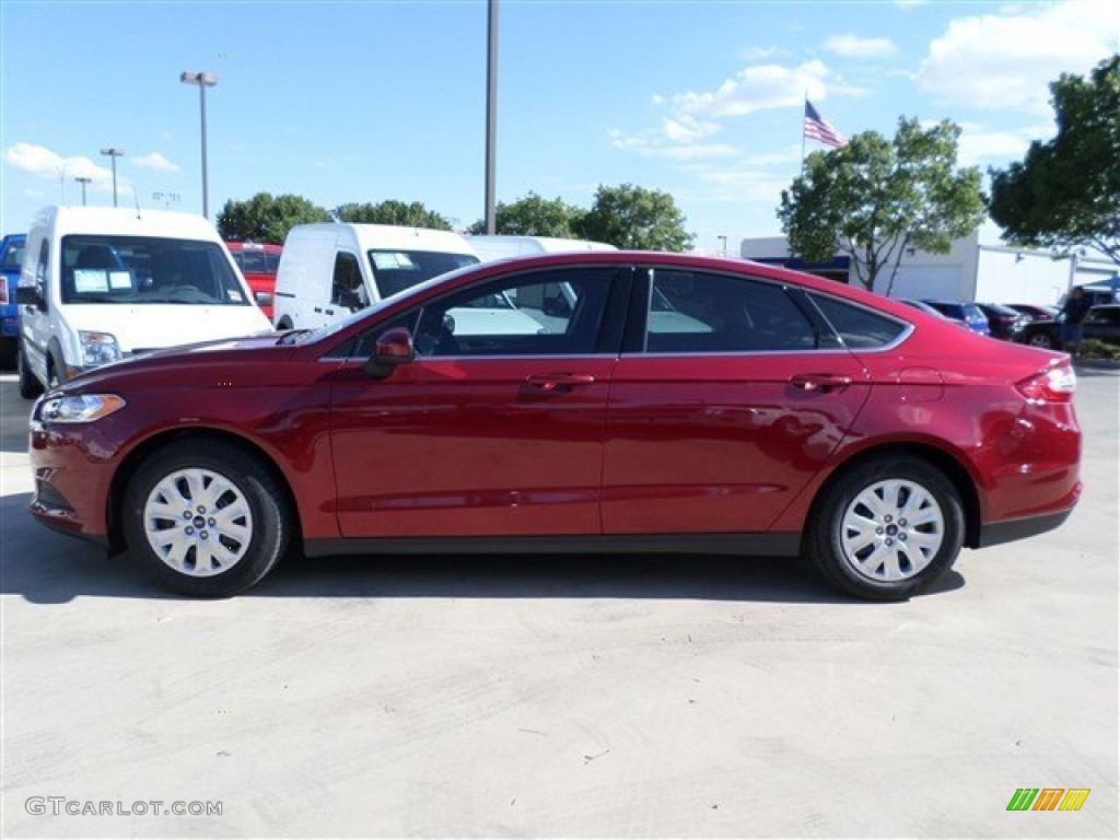 2014 Fusion S - Ruby Red / Earth Gray photo #2