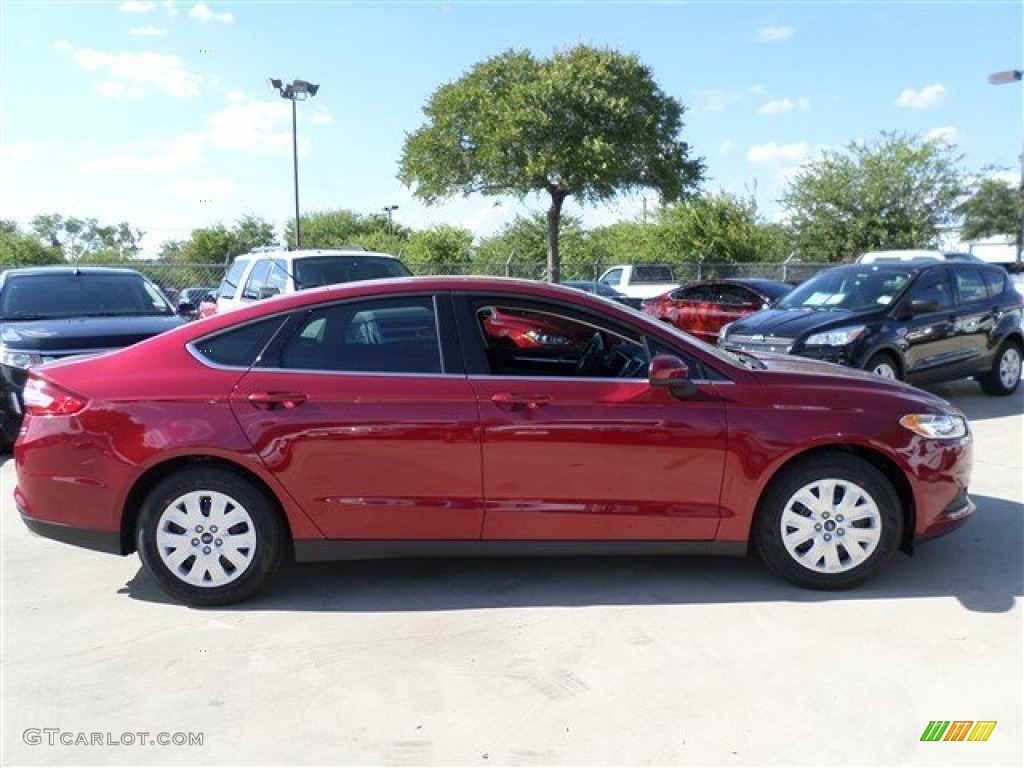 2014 Fusion S - Ruby Red / Earth Gray photo #6