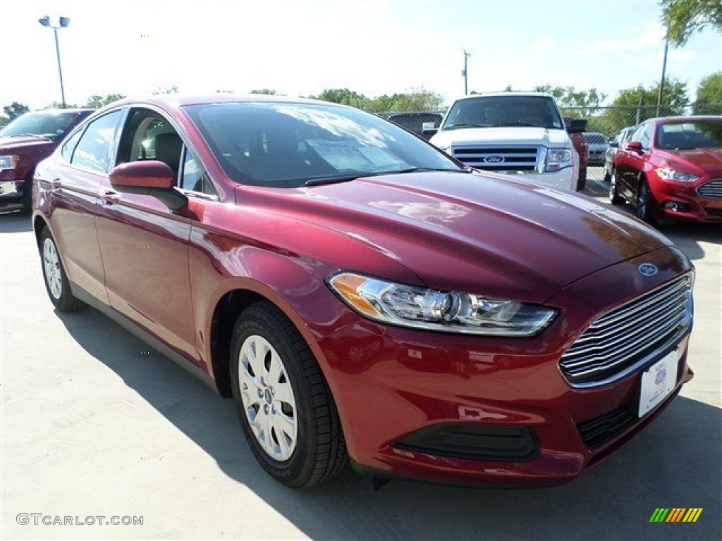 2014 Fusion S - Ruby Red / Earth Gray photo #7