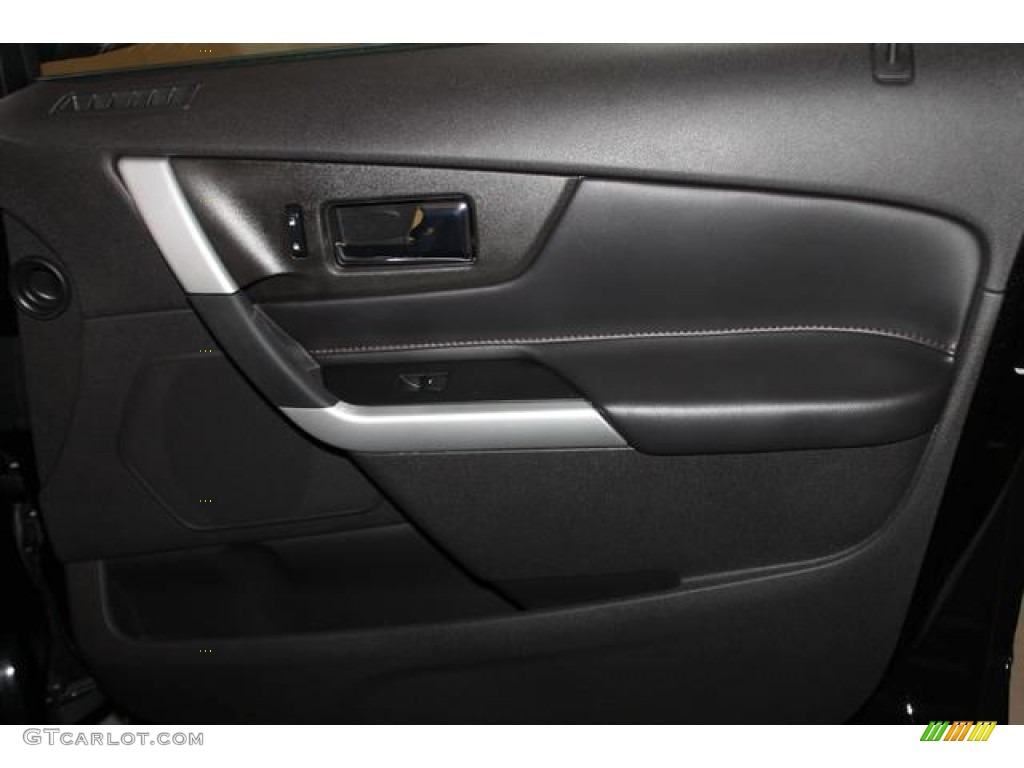 2013 Edge Limited AWD - Tuxedo Black Metallic / Charcoal Black photo #30