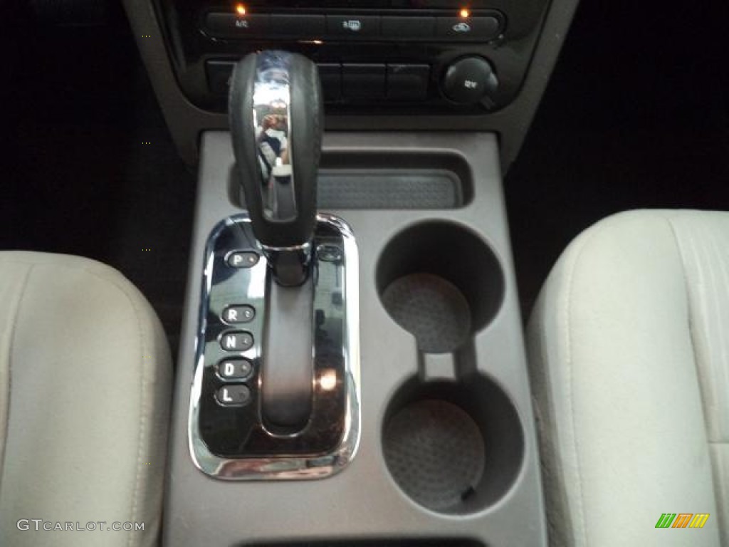 2008 Taurus X SEL - Light Ice Blue Metallic / Medium Light Stone photo #20