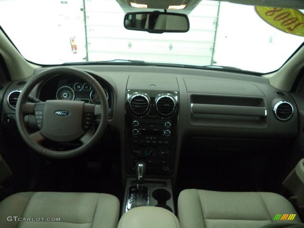 2008 Taurus X SEL - Light Ice Blue Metallic / Medium Light Stone photo #25