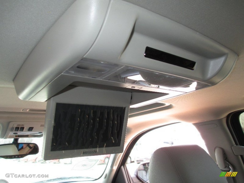 2014 Chevrolet Tahoe LTZ 4x4 Entertainment System Photos