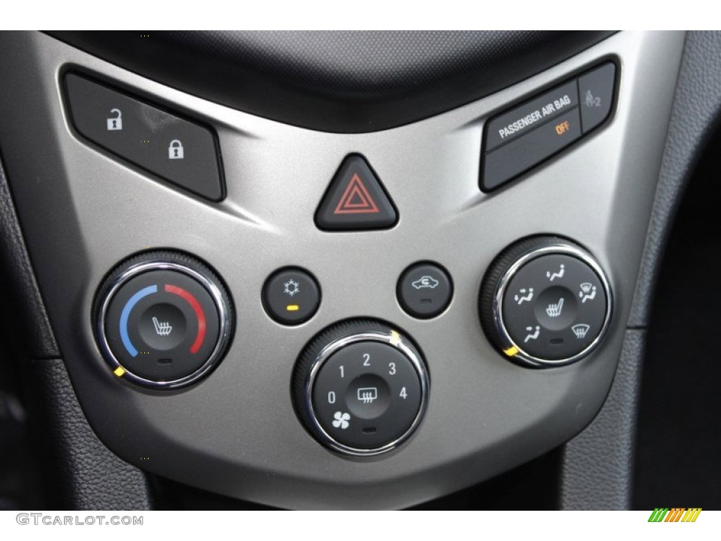 2013 Chevrolet Sonic LTZ Sedan Controls Photo #85771612