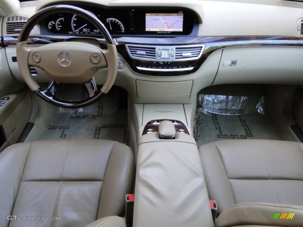 2007 Mercedes-Benz S 550 Sedan Cashmere/Savanna Dashboard Photo #85772490