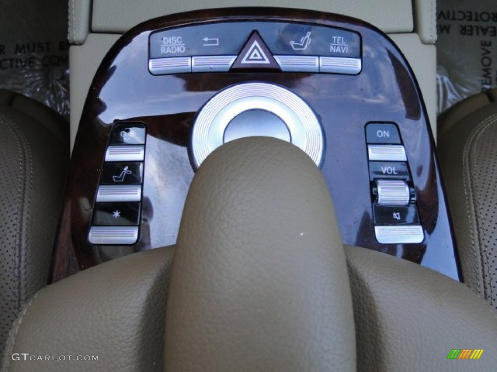 2007 Mercedes-Benz S 550 Sedan Controls Photo #85772671