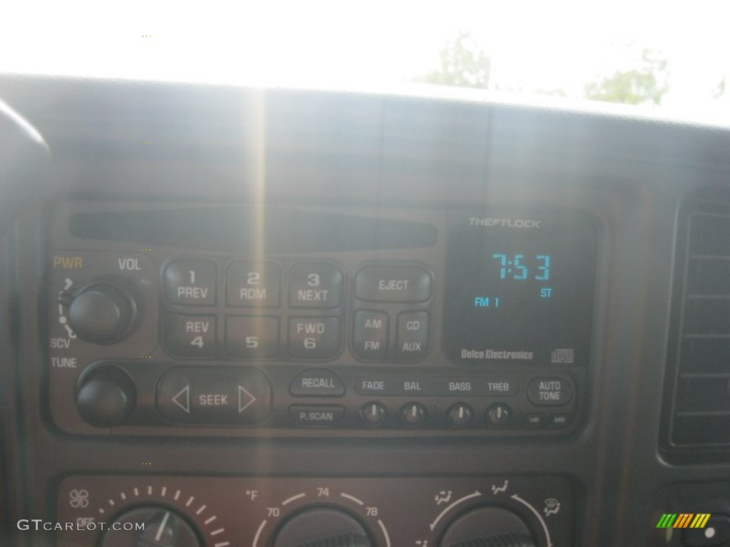 2002 Avalanche Z71 4x4 - Light Pewter Metallic / Graphite photo #23