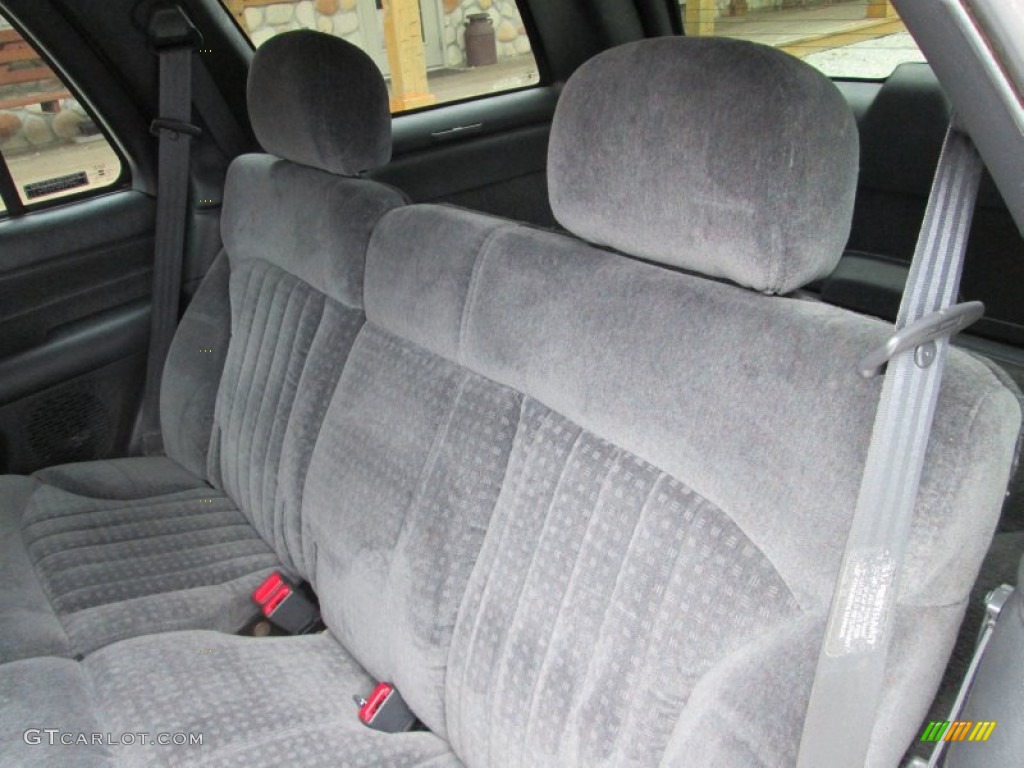 2000 Blazer LS 4x4 - Victory Red / Graphite Gray photo #13