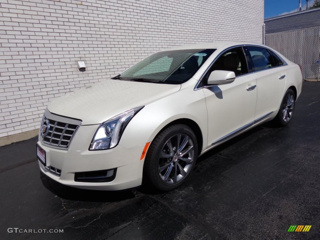 White Diamond Tricoat 2014 Cadillac XTS Luxury FWD Exterior Photo #85781368