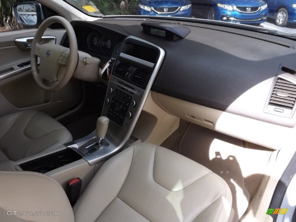 2010 XC60 3.2 - Silver Metallic / Sandstone photo #30