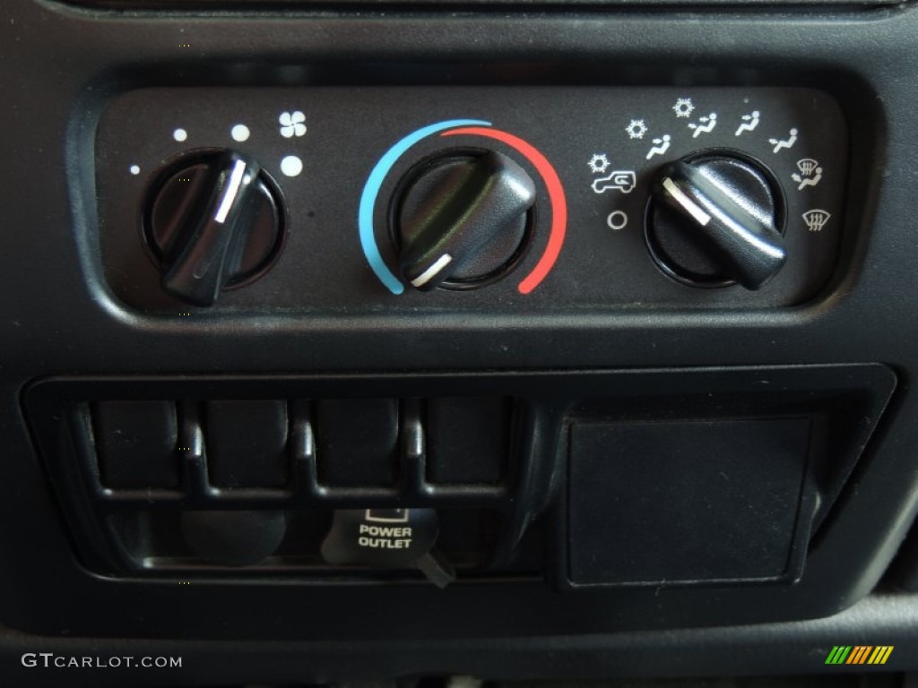 2004 Wrangler Sport 4x4 - Black / Dark Slate Gray photo #19