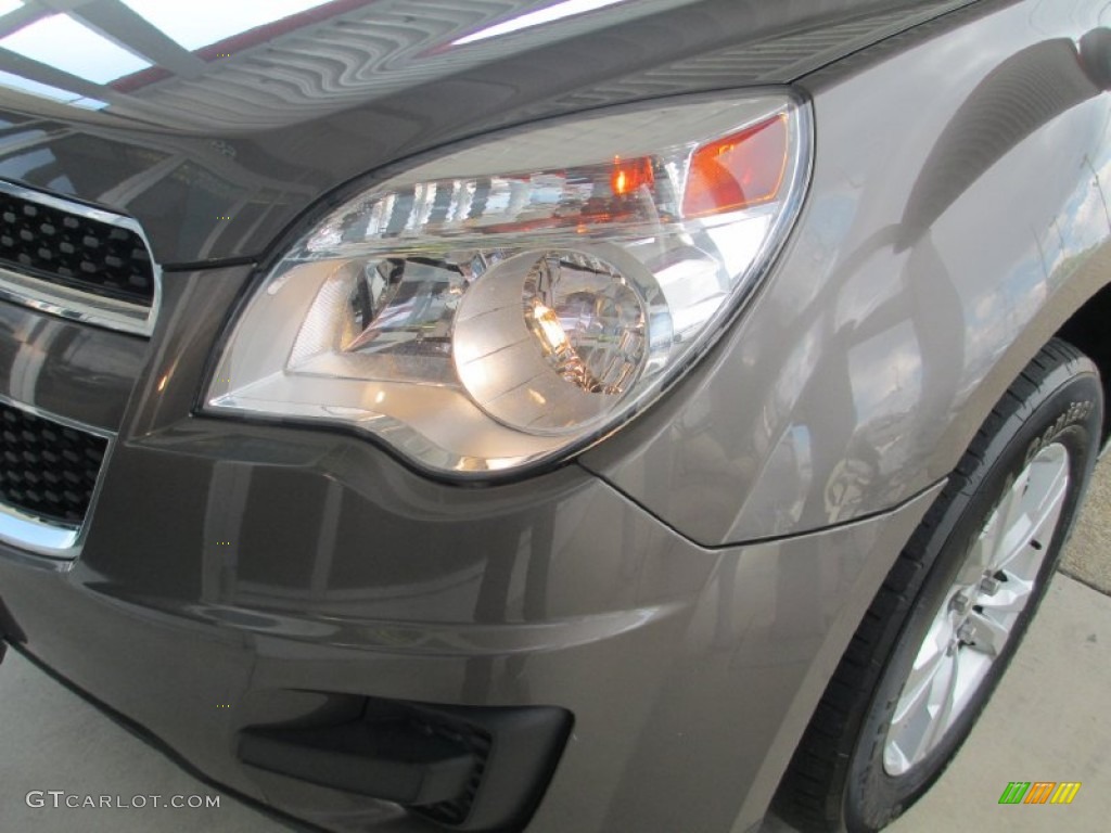 2010 Equinox LS AWD - Mocha Steel Metallic / Jet Black/Light Titanium photo #10