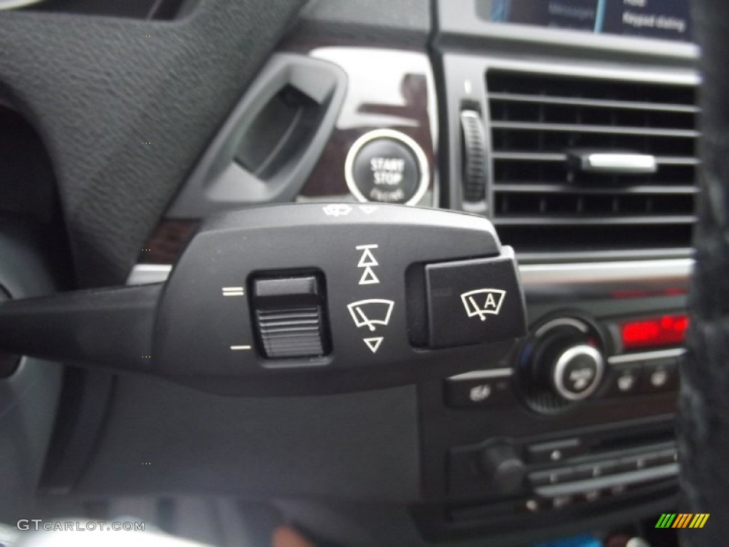 2011 BMW X6 xDrive50i Controls Photo #85789162
