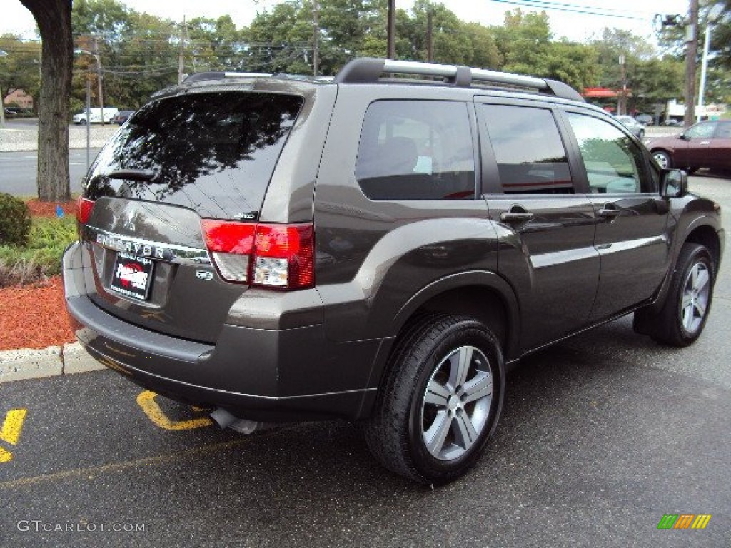 2010 Endeavor SE AWD - Carbon Pearl / Black photo #5