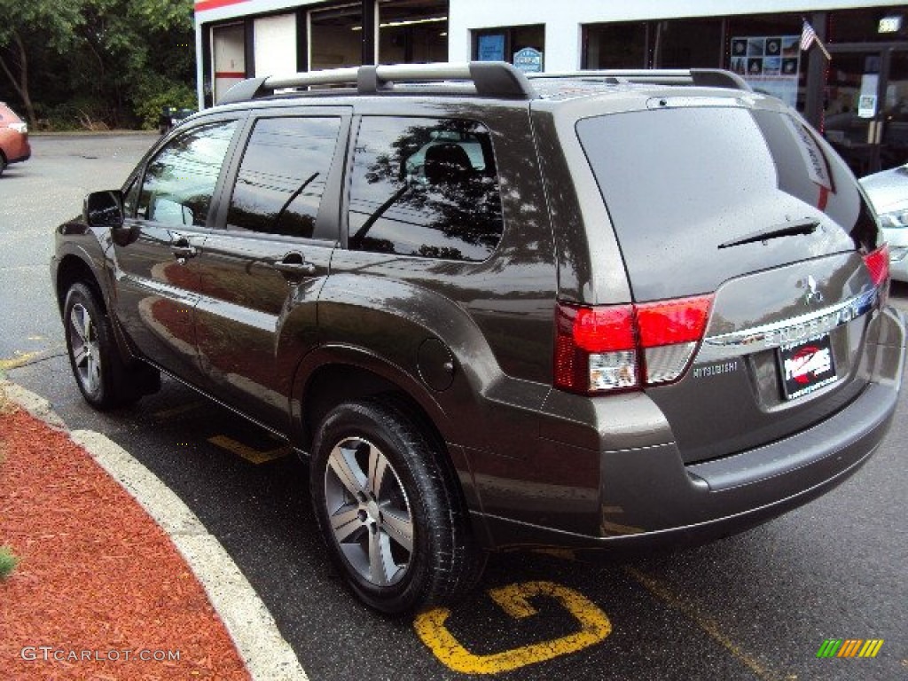 2010 Endeavor SE AWD - Carbon Pearl / Black photo #7