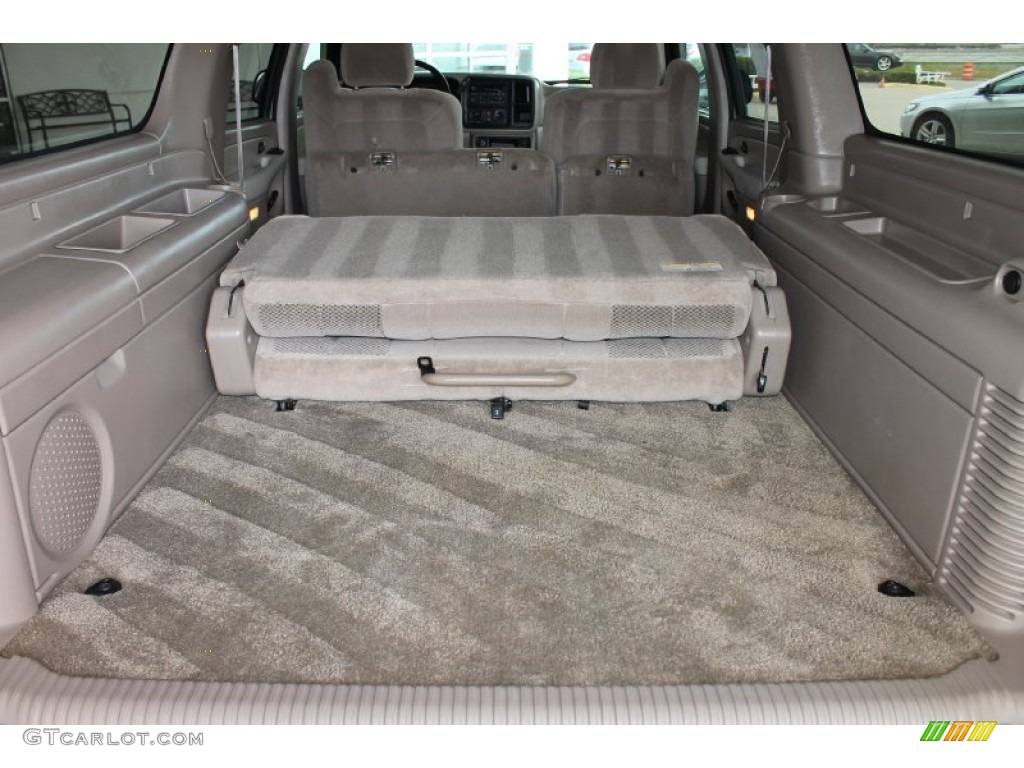 2003 Suburban 1500 LS - Dark Green Metallic / Gray/Dark Charcoal photo #36