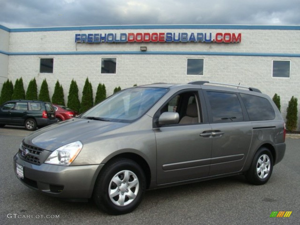 Titanium Silver Kia Sedona