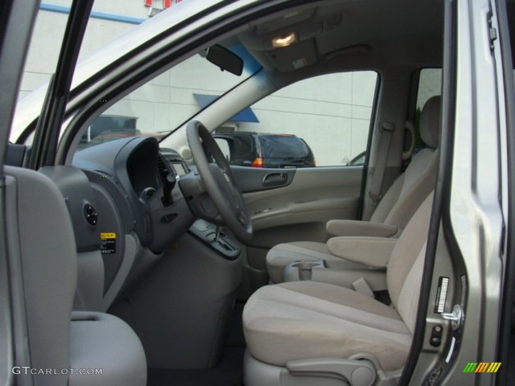 2010 Sedona LX - Titanium Silver / Gray photo #9